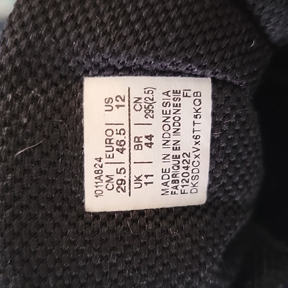 Asics size 12 - Picture 3 of 4